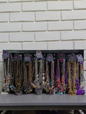 2 FOR $15 JEWELRY BUNDLE DEALS!! THANK YOU GIFT WITH PURCHASE! 🎁 LIVE SHOWS!